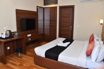 hotel bhagyaraj palace best hotel in kanpur