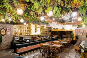 hotel bhagyaraj palace best hotel in kanpur