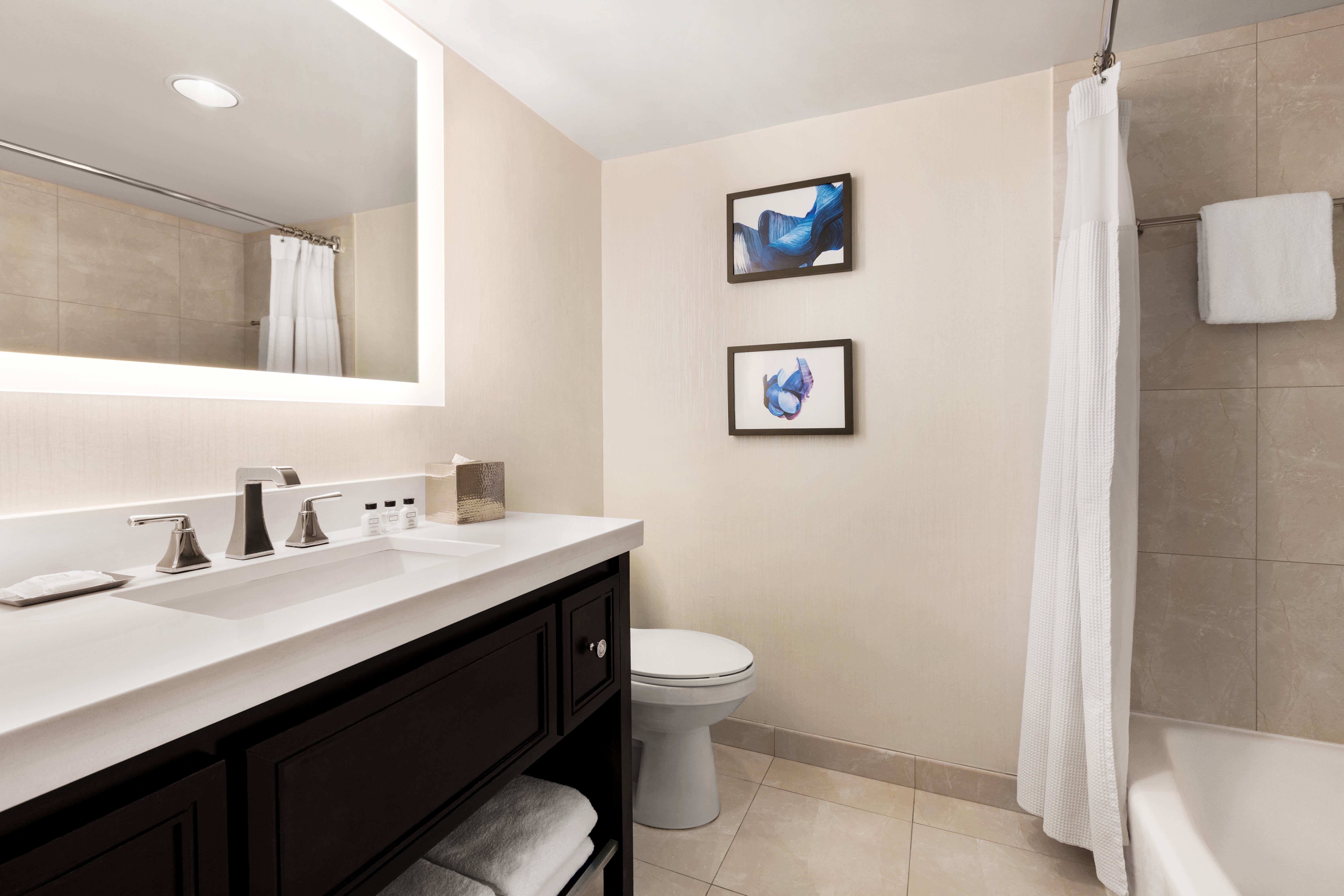crowne plaza philadelphia king of prussia by ihg