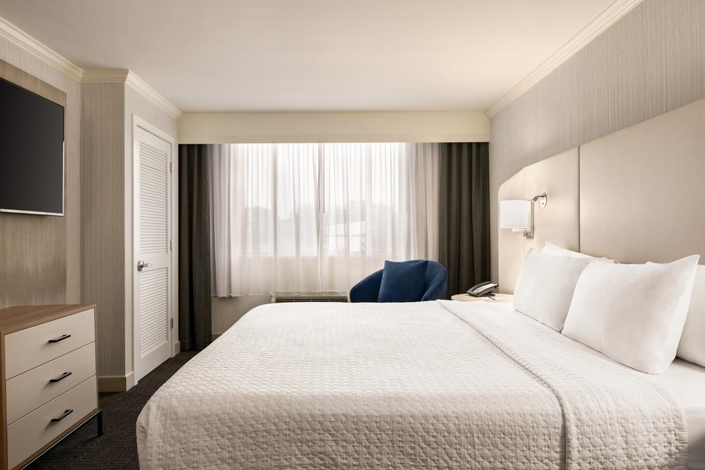 crowne plaza philadelphia king of prussia by ihg