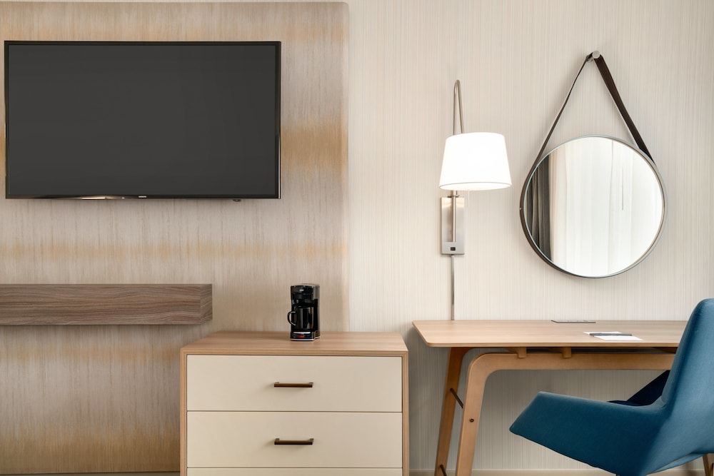 crowne plaza philadelphia king of prussia by ihg