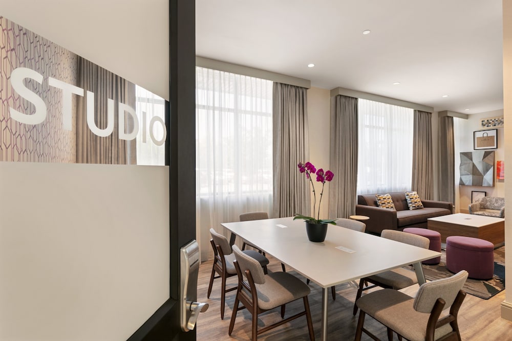 crowne plaza philadelphia king of prussia by ihg