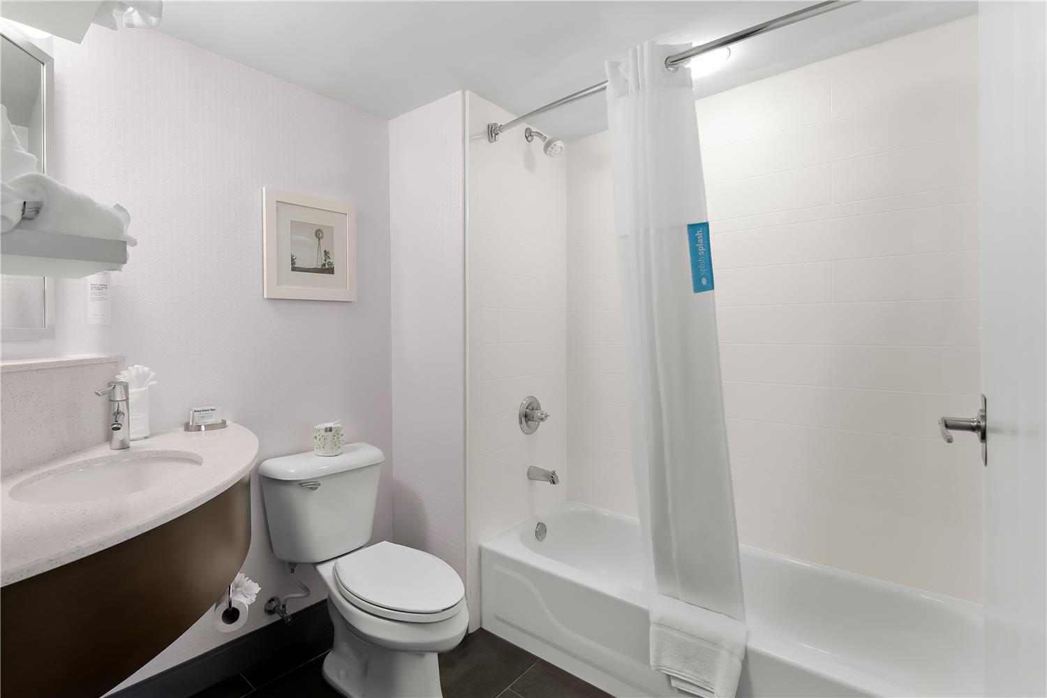 hampton inn and suites newtown