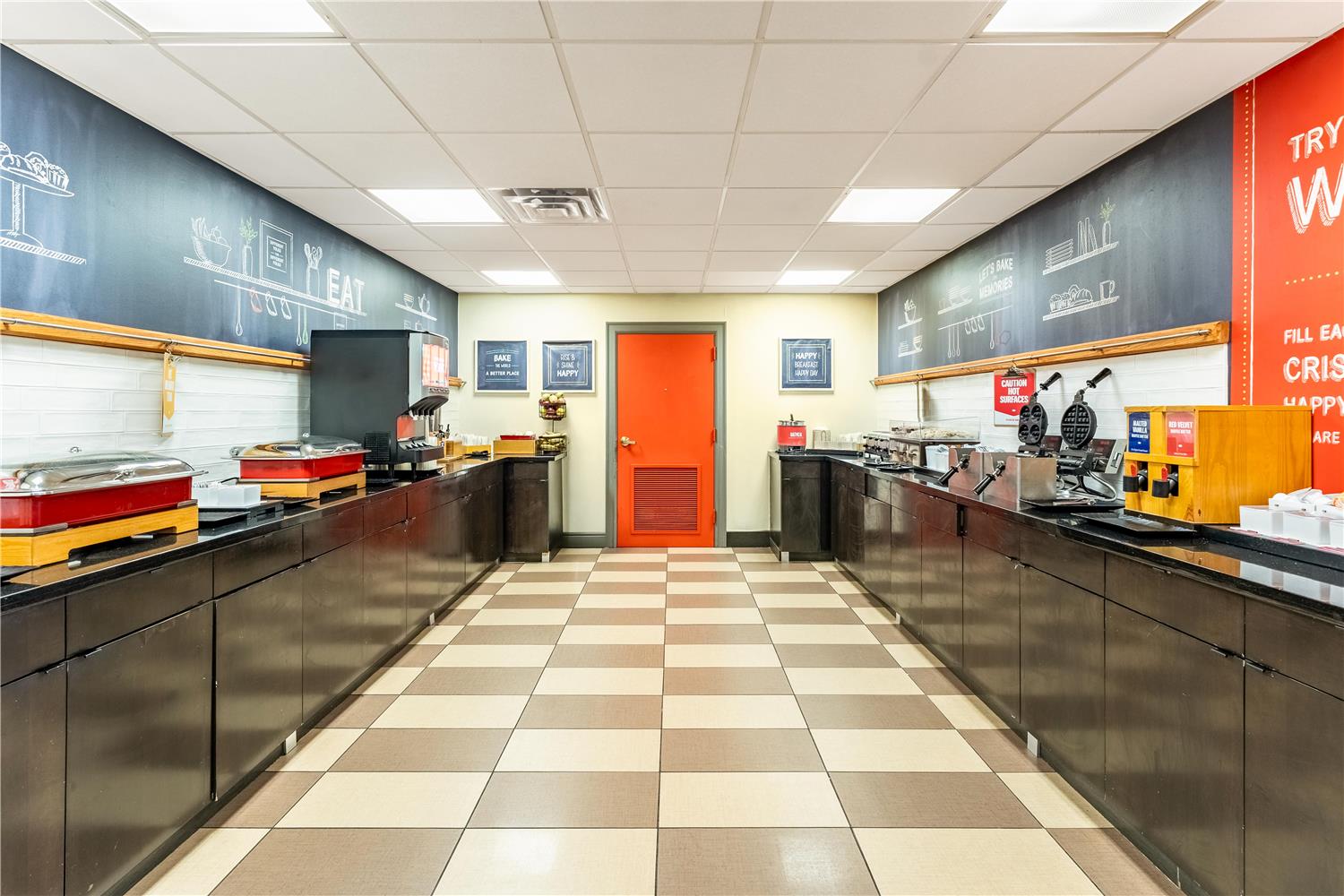 hampton inn and suites newtown