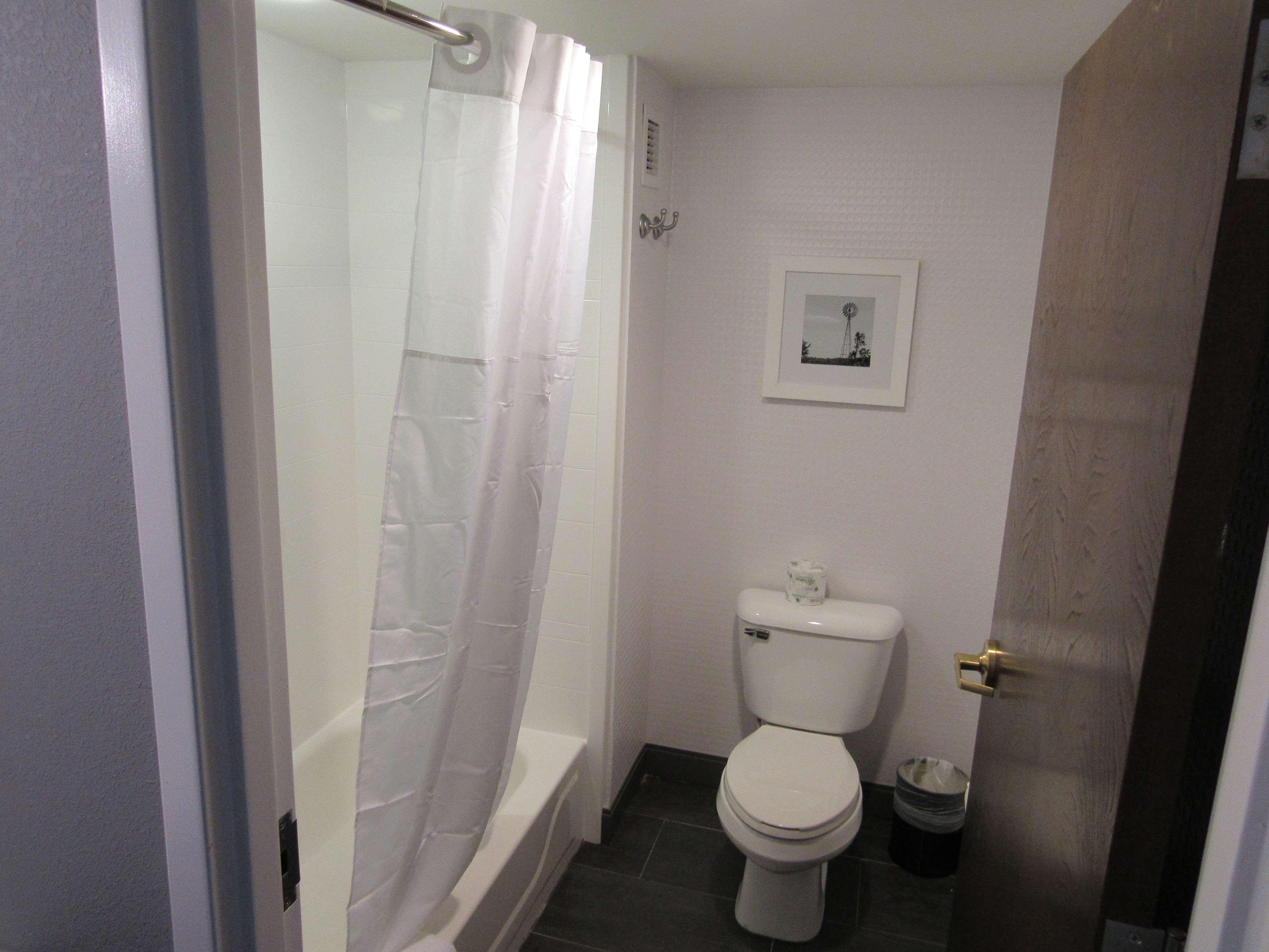 hampton inn and suites newtown
