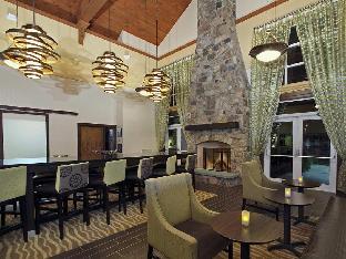 hampton inn and suites newtown