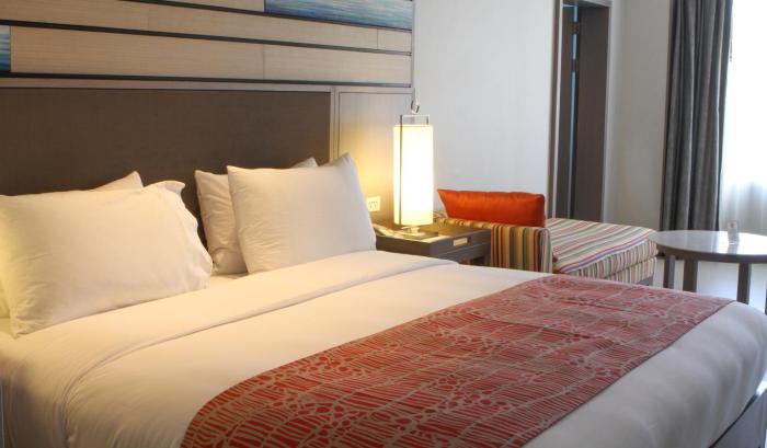 holiday inn resort phuket by ihg