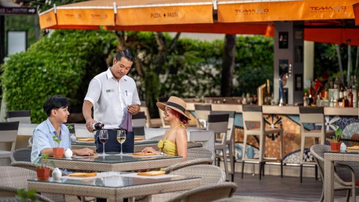 holiday inn resort phuket by ihg