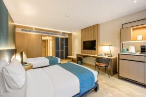 holiday inn resort phuket by ihg