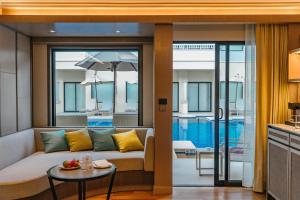 holiday inn resort phuket by ihg