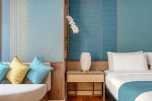 holiday inn resort phuket by ihg