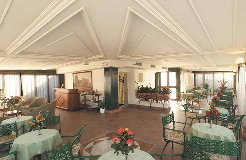 hotel palladium palace