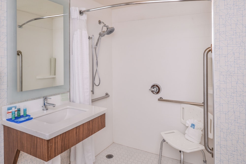 holiday inn express palm desert by ihg