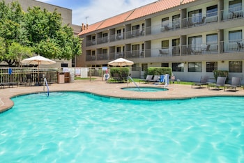 Holiday Inn Express Palm-Desert By Ihg,Palm Springs>>Palm Desert,3 star