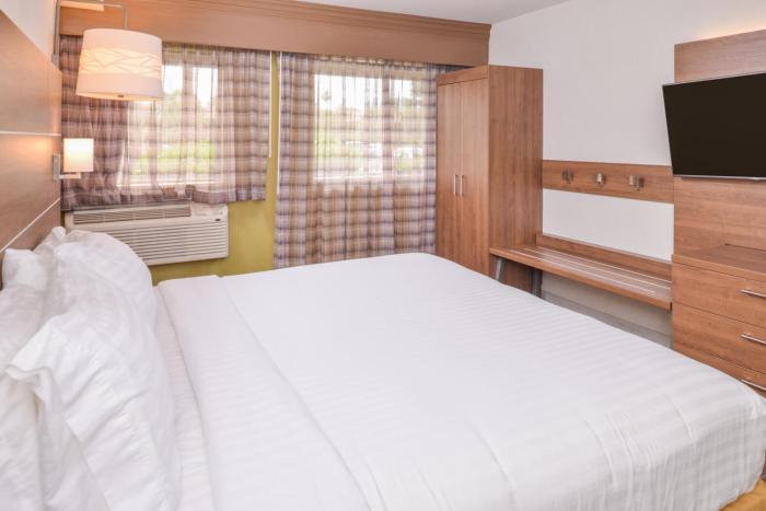 holiday inn express palm desert by ihg