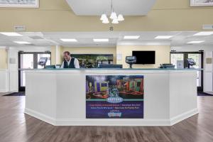 North Shore Oceanfront Resort Hotel With Waterpark,Near Northwood Shopping Plaza,4 star