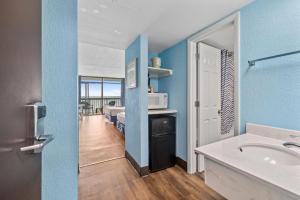 north shore oceanfront resort hotel with waterpark