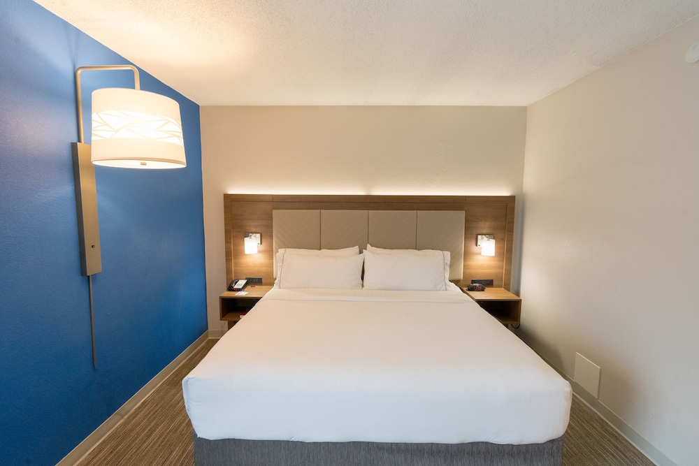 holiday inn express and suites nashville brentwood i 65