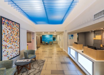 Holiday Inn Express & Suites Nashville - Brentwood I-65,Greenville>>Brentwood,3 star