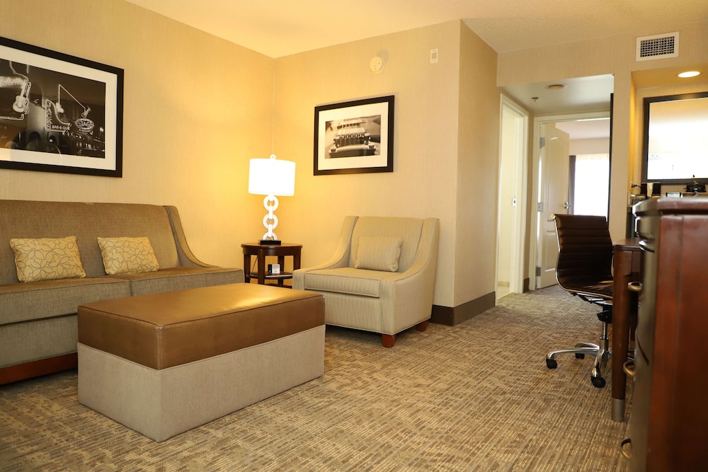 embassy suites by hilton nashville at vanderbilt