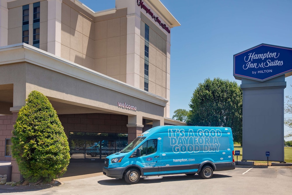 hampton inn and suites nashville airport
