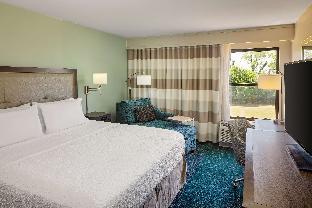 hampton inn and suites nashville airport