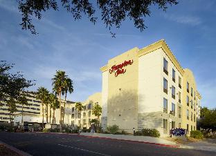 Hampton Inn Phoenix-Biltmore,Paradise Valley>>Camelback East,3 star