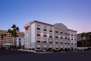 Hampton Inn Phoenix-Biltmore,Paradise Valley>>Camelback East,3 star