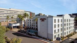hampton inn phoenix biltmore