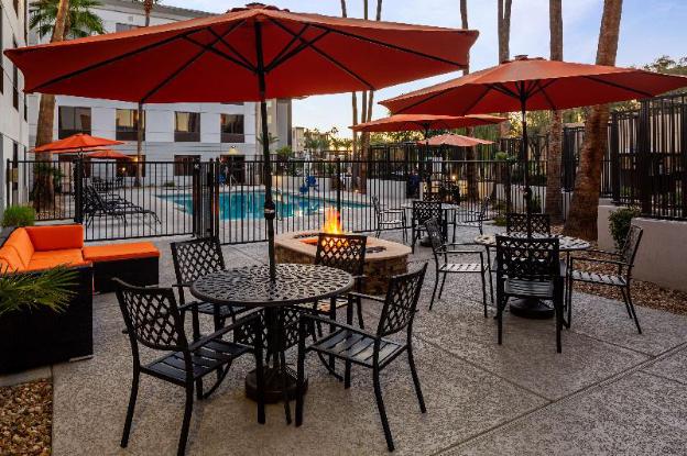 hampton inn phoenix biltmore