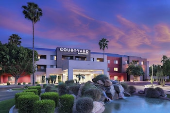 Courtyard By Marriott Scottsdale North,Maricopa County>>Desert View,3 star