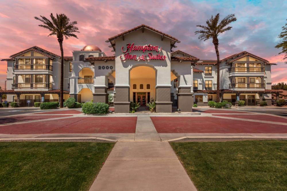 hampton inn and suites phoenix goodyear