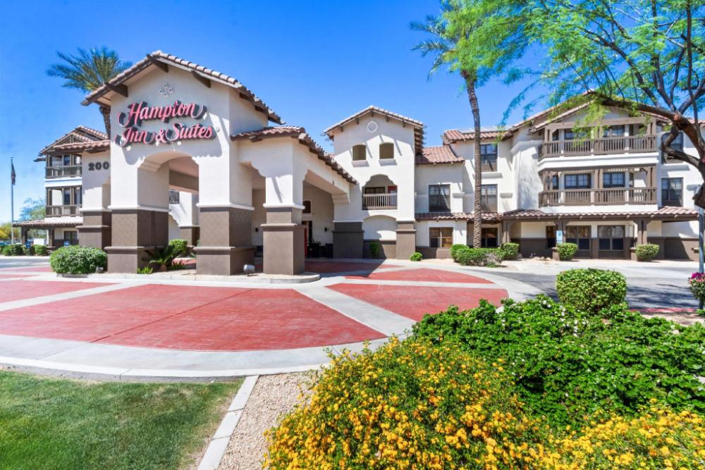 hampton inn and suites phoenix goodyear