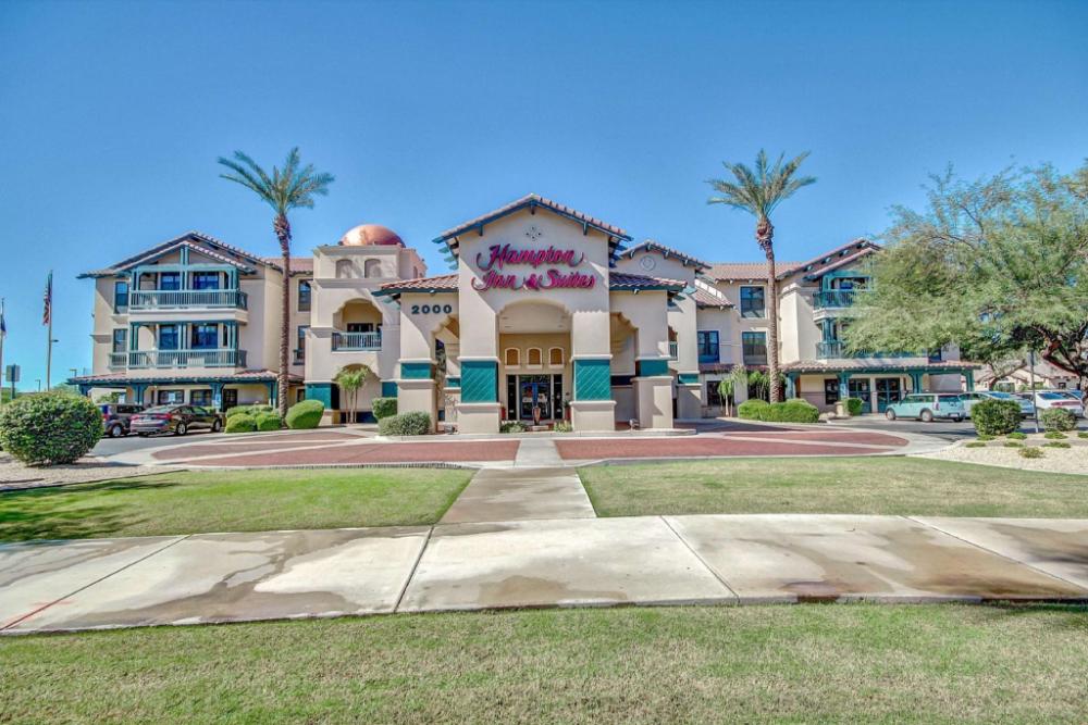 hampton inn and suites phoenix goodyear