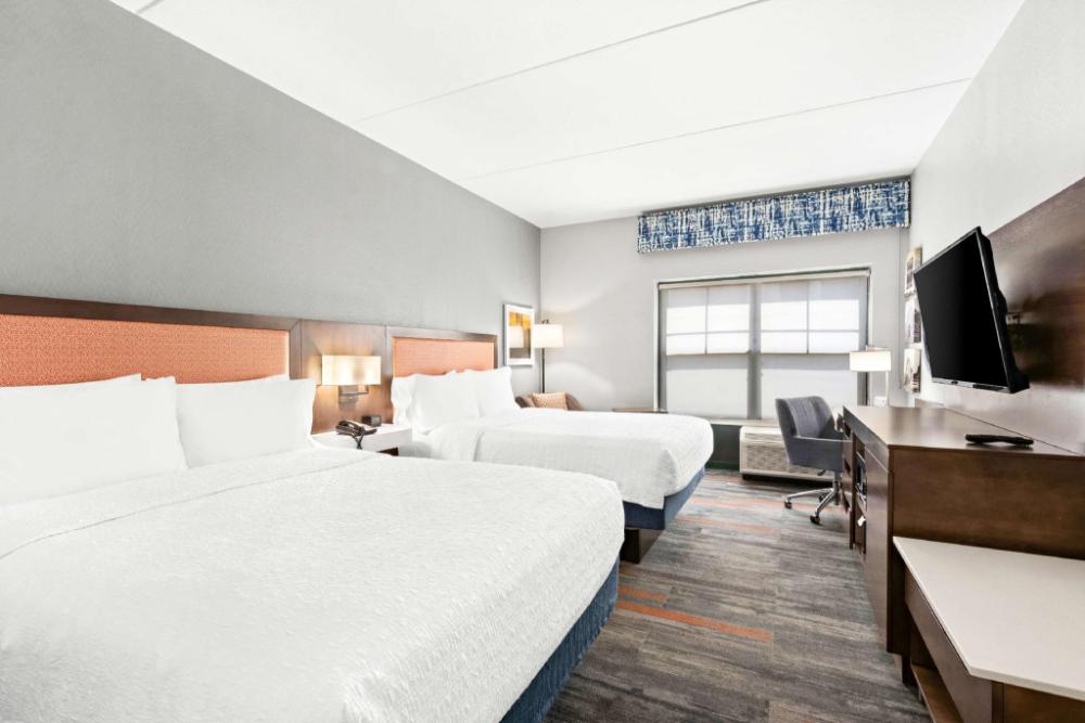 hampton inn and suites phoenix goodyear