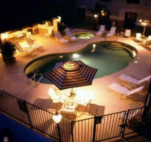 hampton inn and suites phoenix goodyear