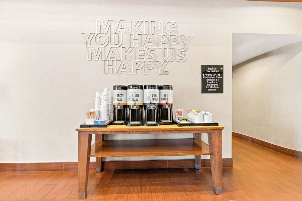 hampton inn and suites phoenix goodyear