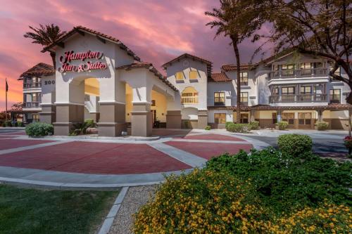 hampton inn and suites phoenix goodyear