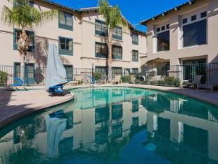 hampton inn and suites phoenix goodyear