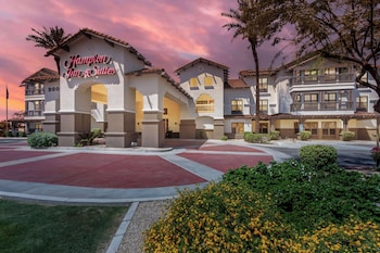 hampton inn and suites phoenix goodyear