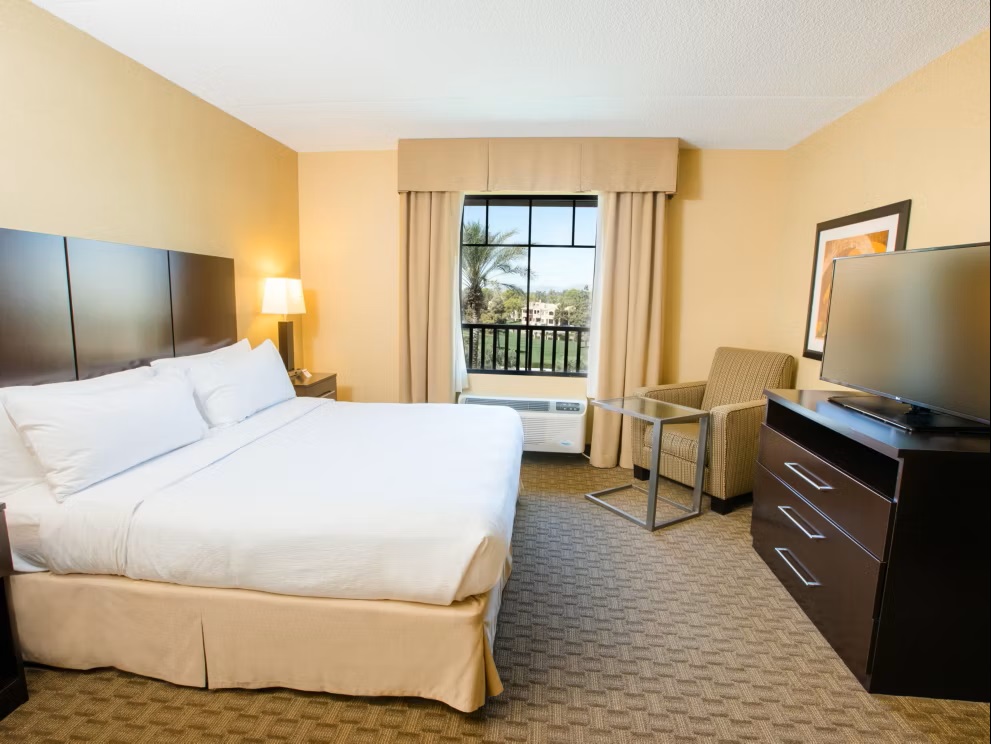 holiday inn phoenix chandler by ihg