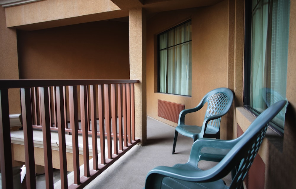 holiday inn phoenix chandler by ihg