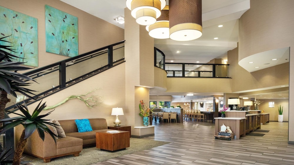 holiday inn phoenix chandler by ihg