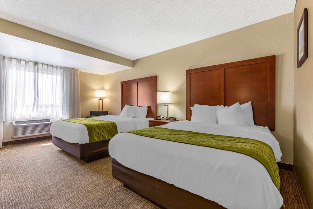 comfort inn and suites phoenix north deer valley