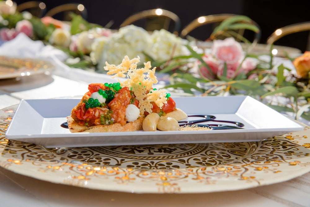 crowne plaza phoenix airport phx by ihg