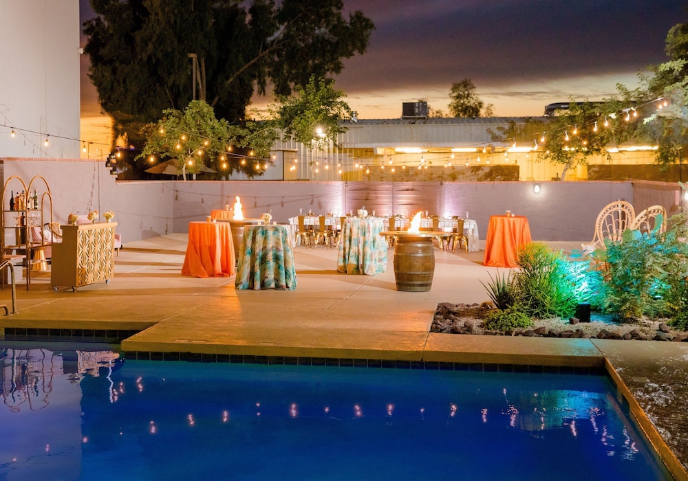 crowne plaza phoenix airport phx by ihg