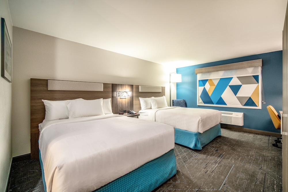 holiday inn express and suites phoenix mesa west