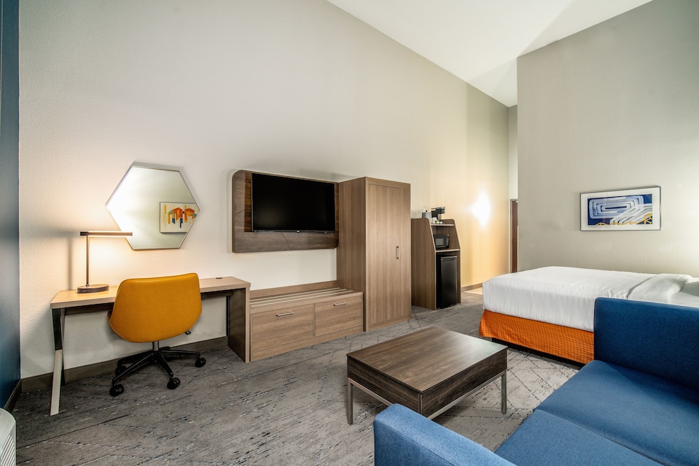 holiday inn express and suites phoenix mesa west