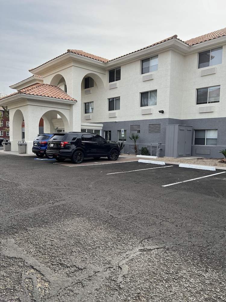 holiday inn express and suites phoenix mesa west