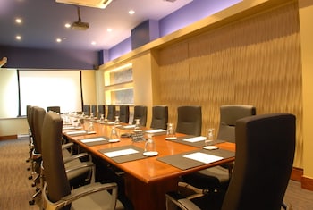 best western ville marie montreal hotel and suites